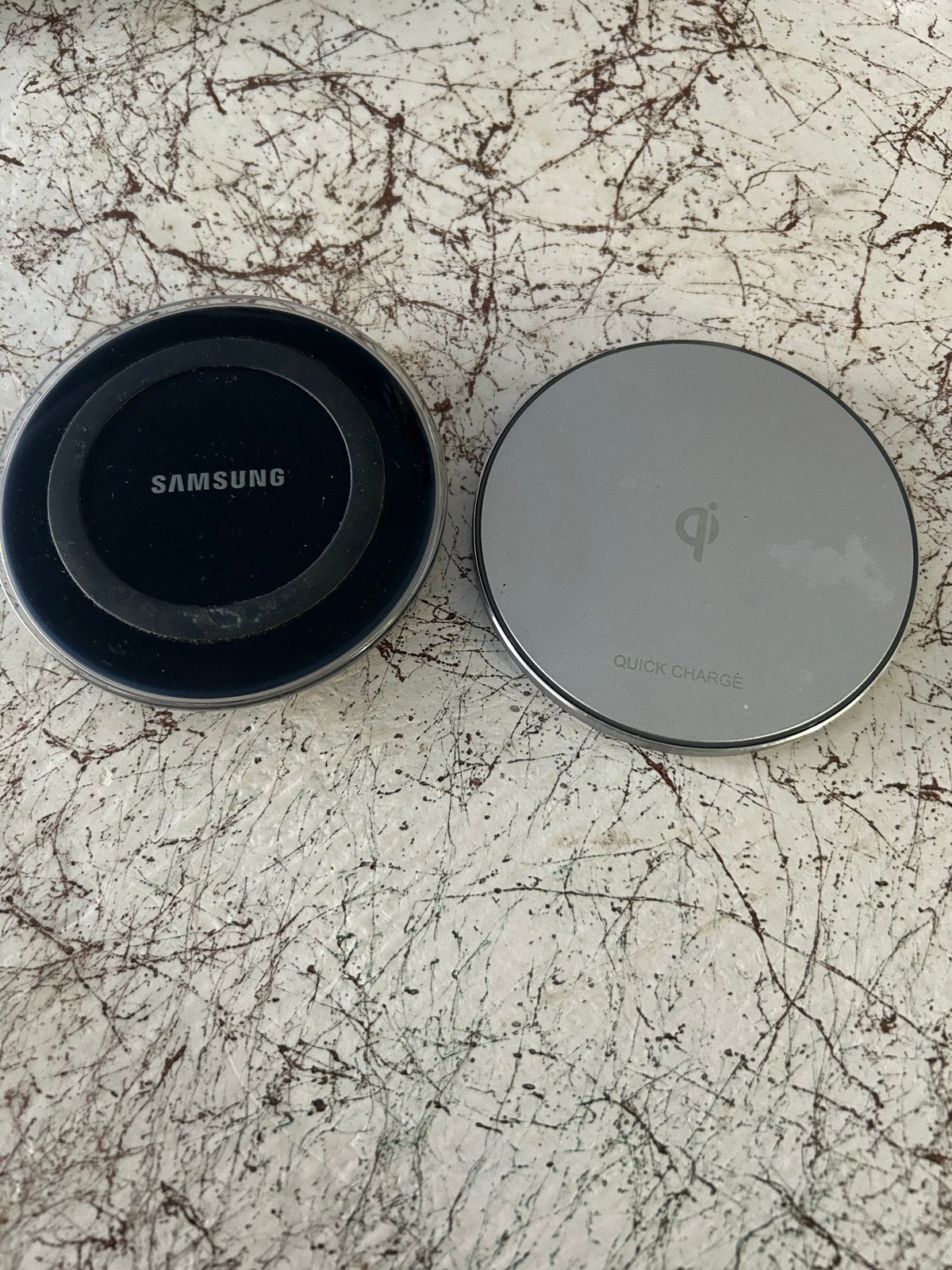 Samsung draadloze oplader en universele draadloze oplader, Ophalen of Verzenden, Gebruikt, Samsung, Draadloze oplader
