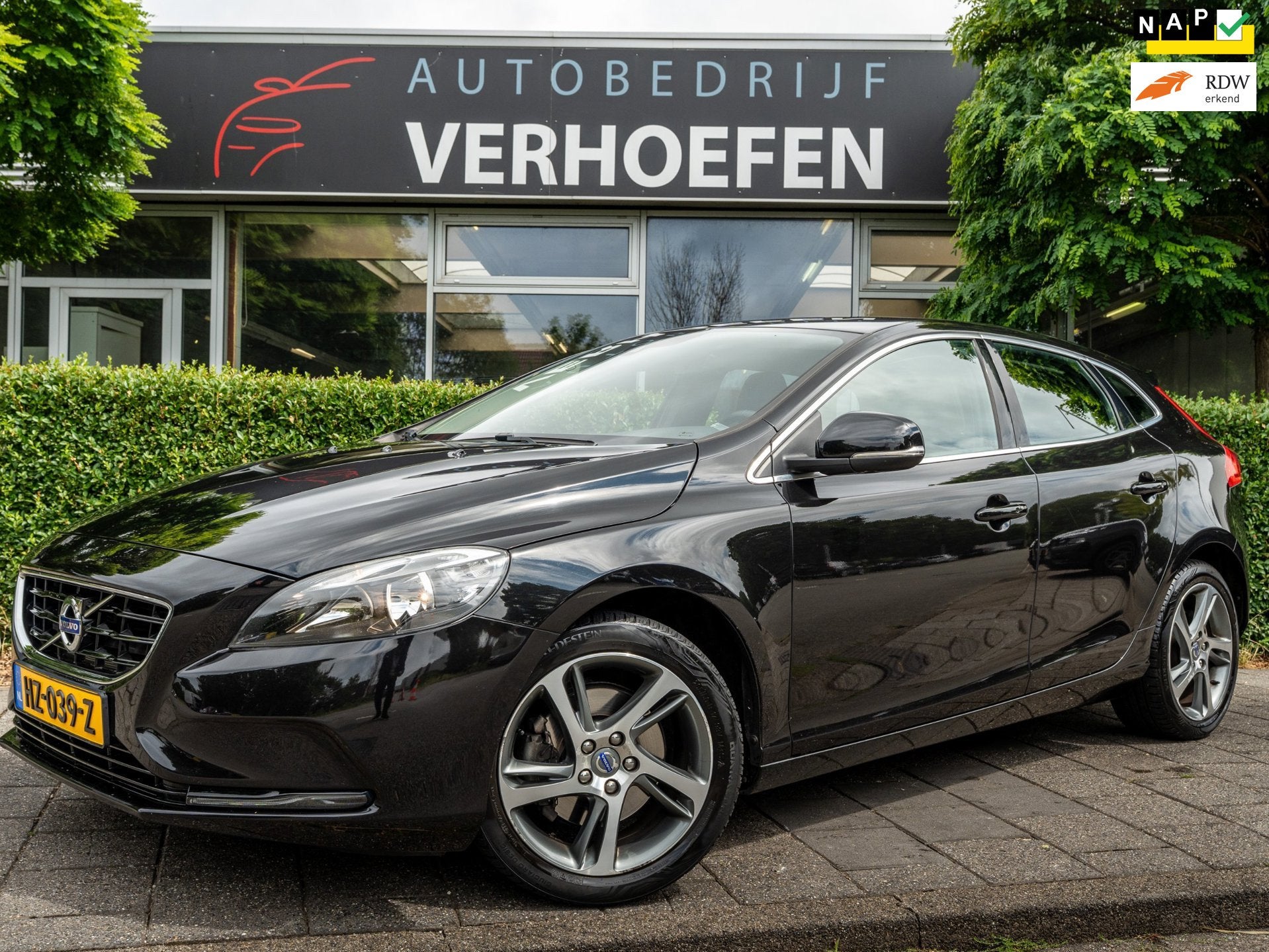 Volvo V40 2.0 T3 Summum | STOELVERWARMING | NAVI | CRUISE /, Auto's, Volvo, Voorwielaandrijving, Dealer onderhouden, Gebruikt