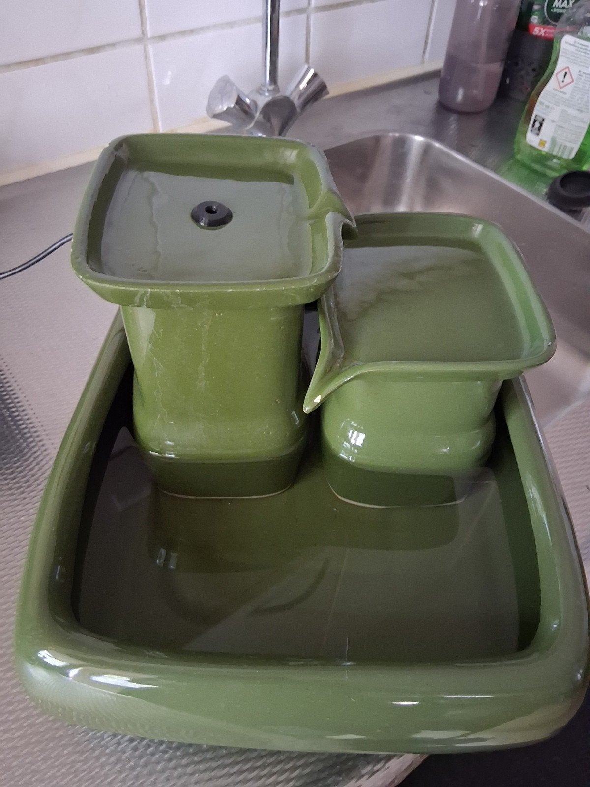 keramische drinkfontein zonder filter mosgroen, Ophalen, Gebruikt