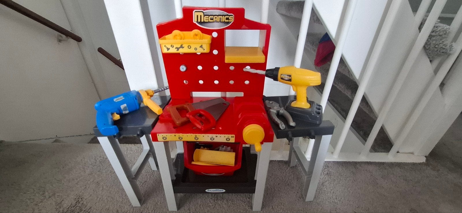 Speelgoed werkbank met gereedschap en accessoires, Ophalen, Gebruikt, Jongen of Meisje