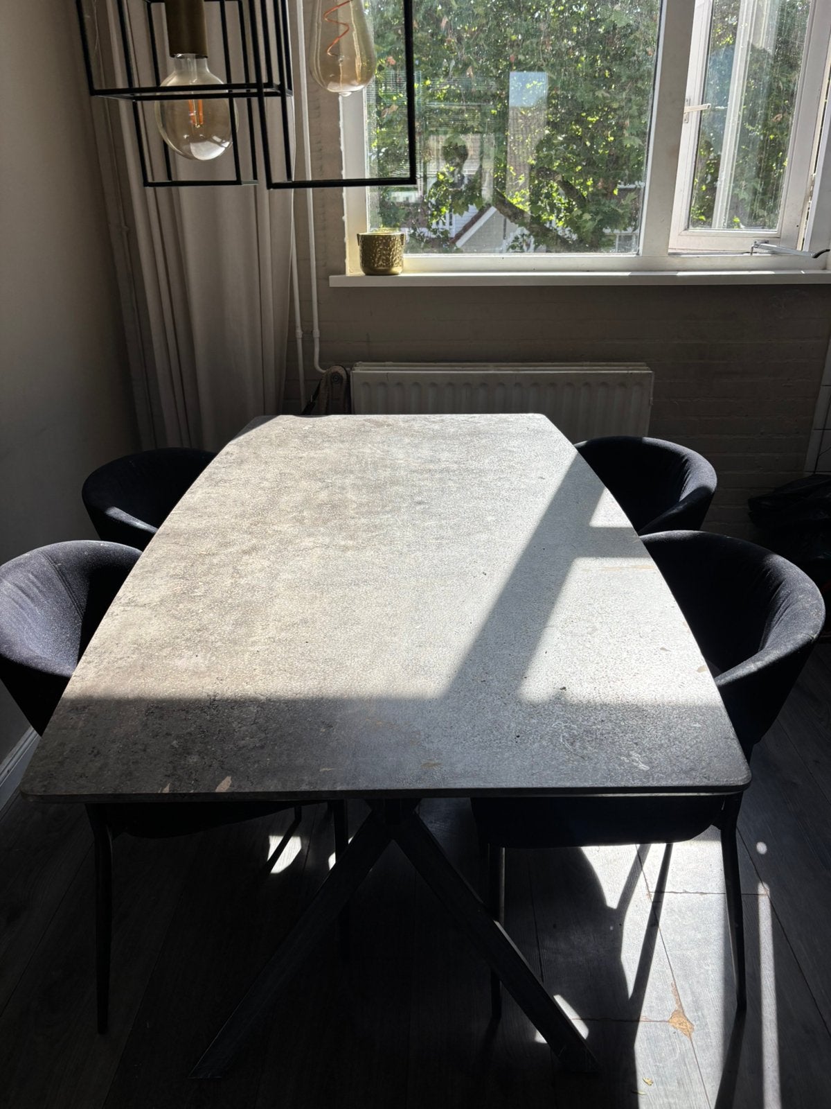 Gebruikte tafel kan als hobby tafel of likje verf, Tuin en Terras, Tuintafels, Ophalen, Zo goed als nieuw, Rechthoekig, Hout