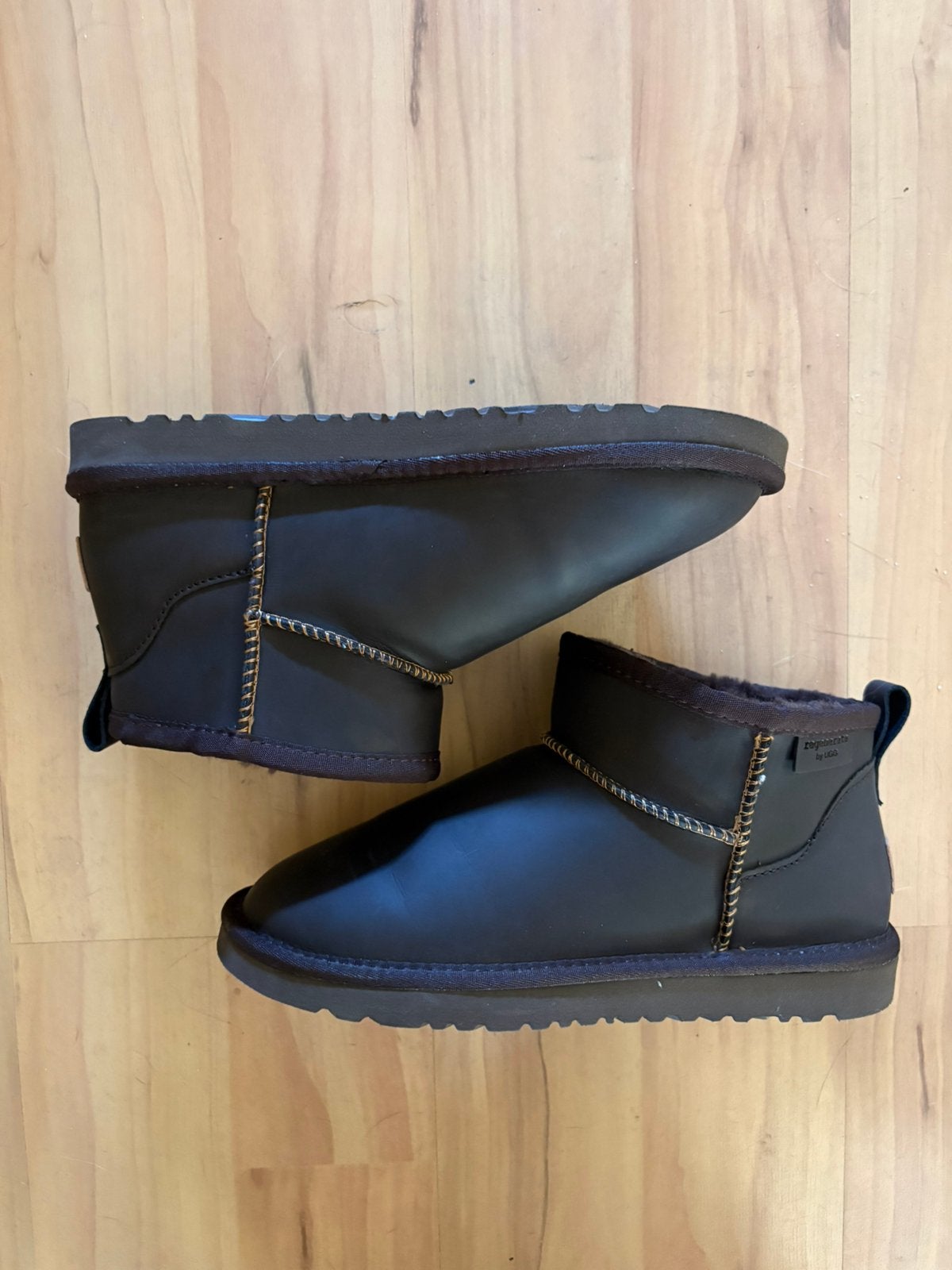Nieuw bruine Ugg ultra mini laarzen mt 38, Bruin, Lage of Enkellaarzen, Nieuw, Ophalen of Verzenden