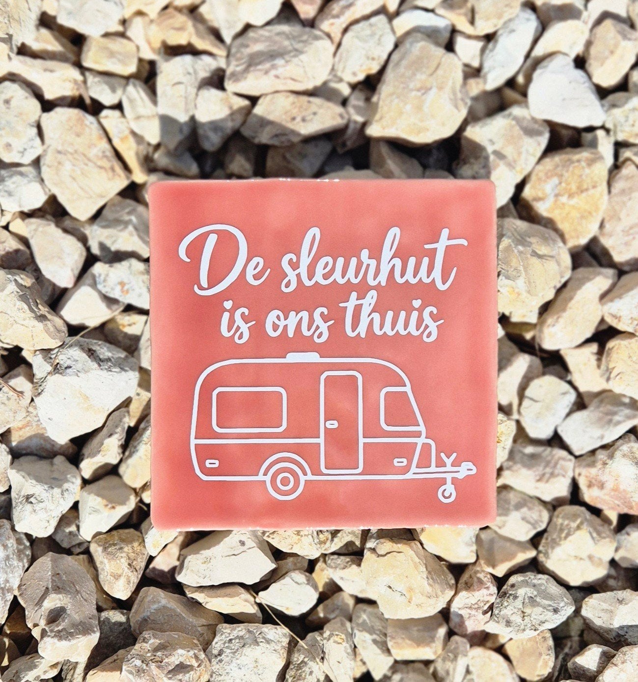 Tegel met tekst - De sleurhut is ons thuis, Ophalen of Verzenden, Nieuw