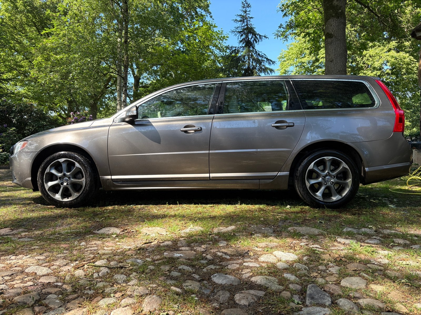 Volvo V70 2.4 D5 215PK AUT 2008 Grijs, 2000 kg, Stationwagon, Diesel, Particulier