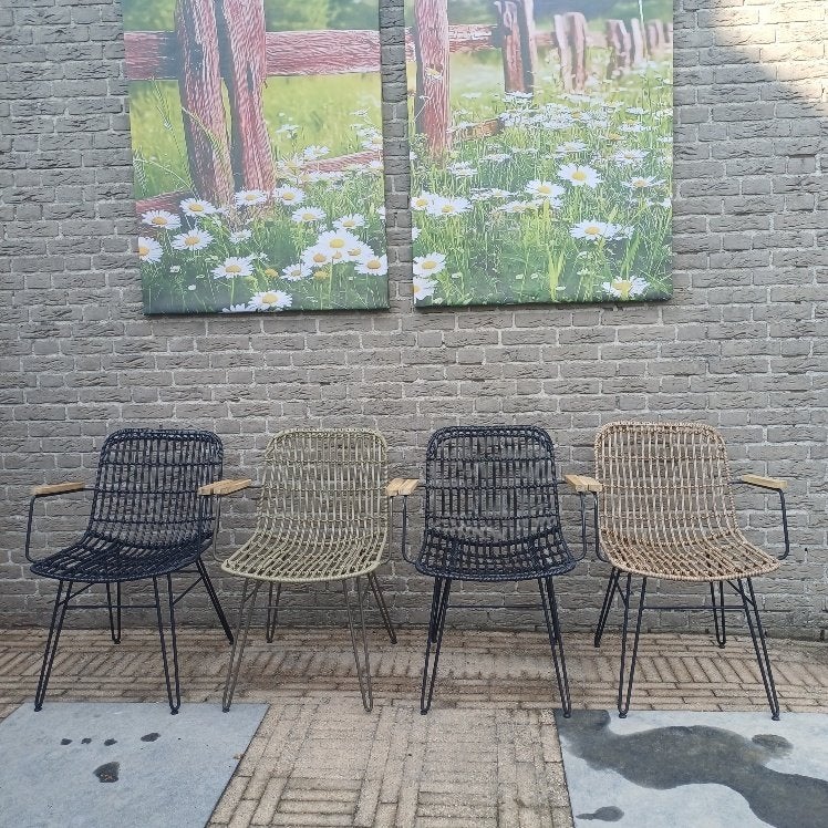 4 hippe tuinstoelen, Tuin en Terras, Ophalen, Gebruikt, Kunststof