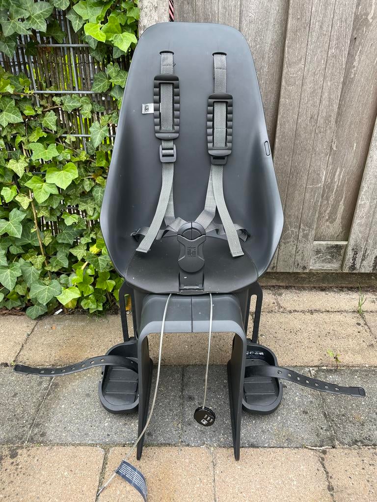 Urban Iki fietsstoeltje (zwart), Fietsen en Brommers, Fietsaccessoires | Fietsstoeltjes, Ophalen, Achterzitje, Voetsteuntjes, 9 t/m 18 kg