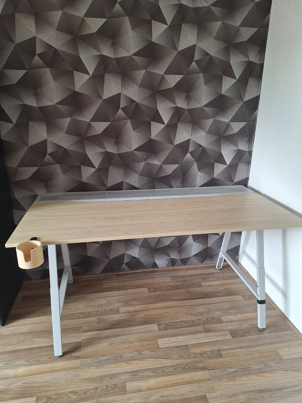 In hoogte verstelbaar bureau - 160x80 cm - Ophalen Geldrop, Huis en Inrichting, Ophalen, In hoogte verstelbaar, Gebruikt, Overige typen