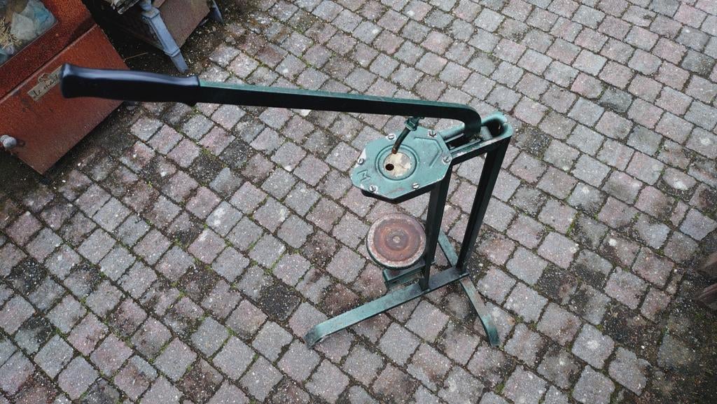 flessenafsluiter / kurkapparaat, Hobby en Vrije tijd, Overige Hobby en Vrije tijd, Ophalen