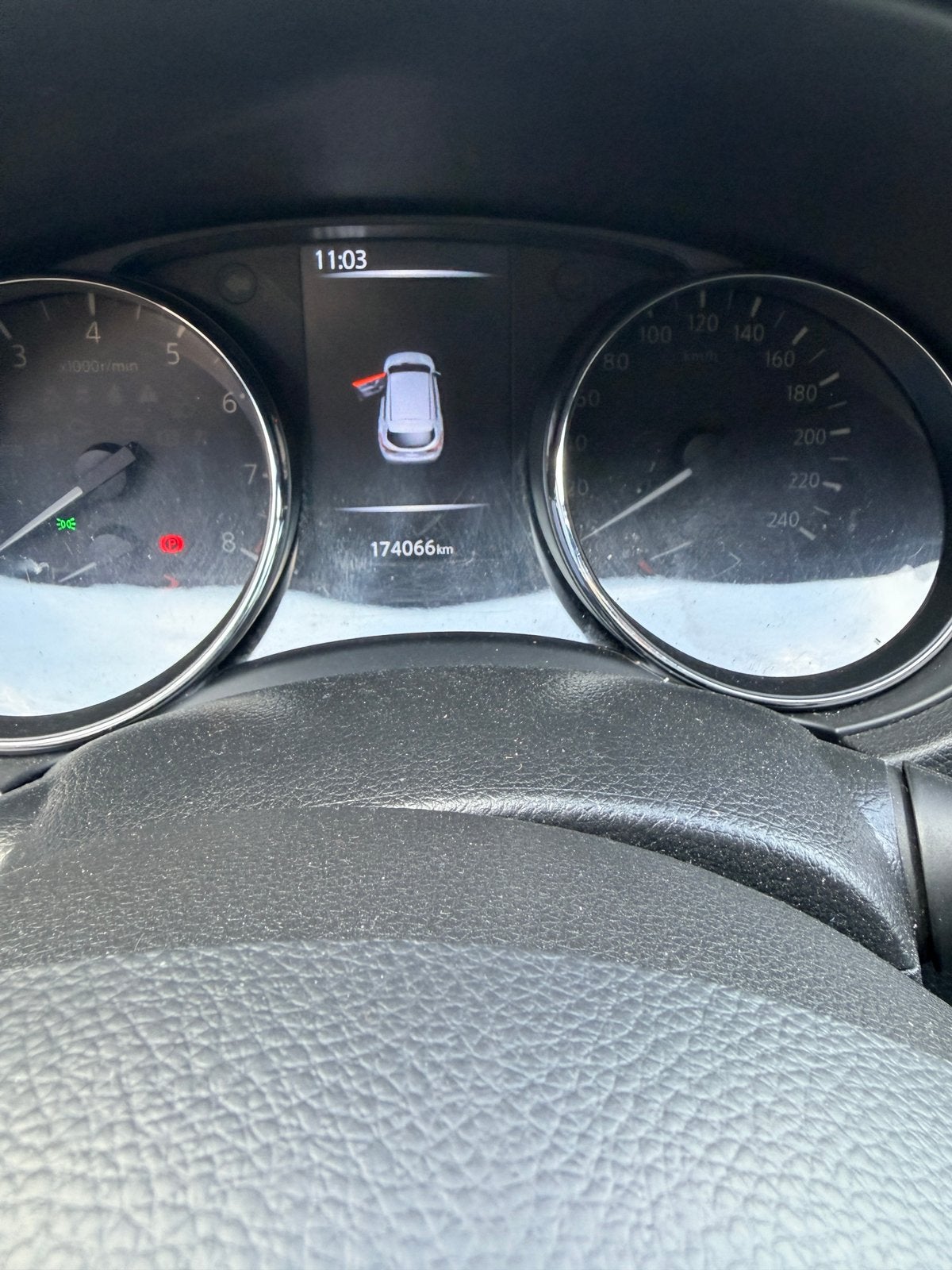 Nissan Qashqai 1.2 Dig-t 85KW 2WD 2015 Wit, Auto's, Nissan, Voorwielaandrijving, Euro 5, Zwart, 4 cilinders
