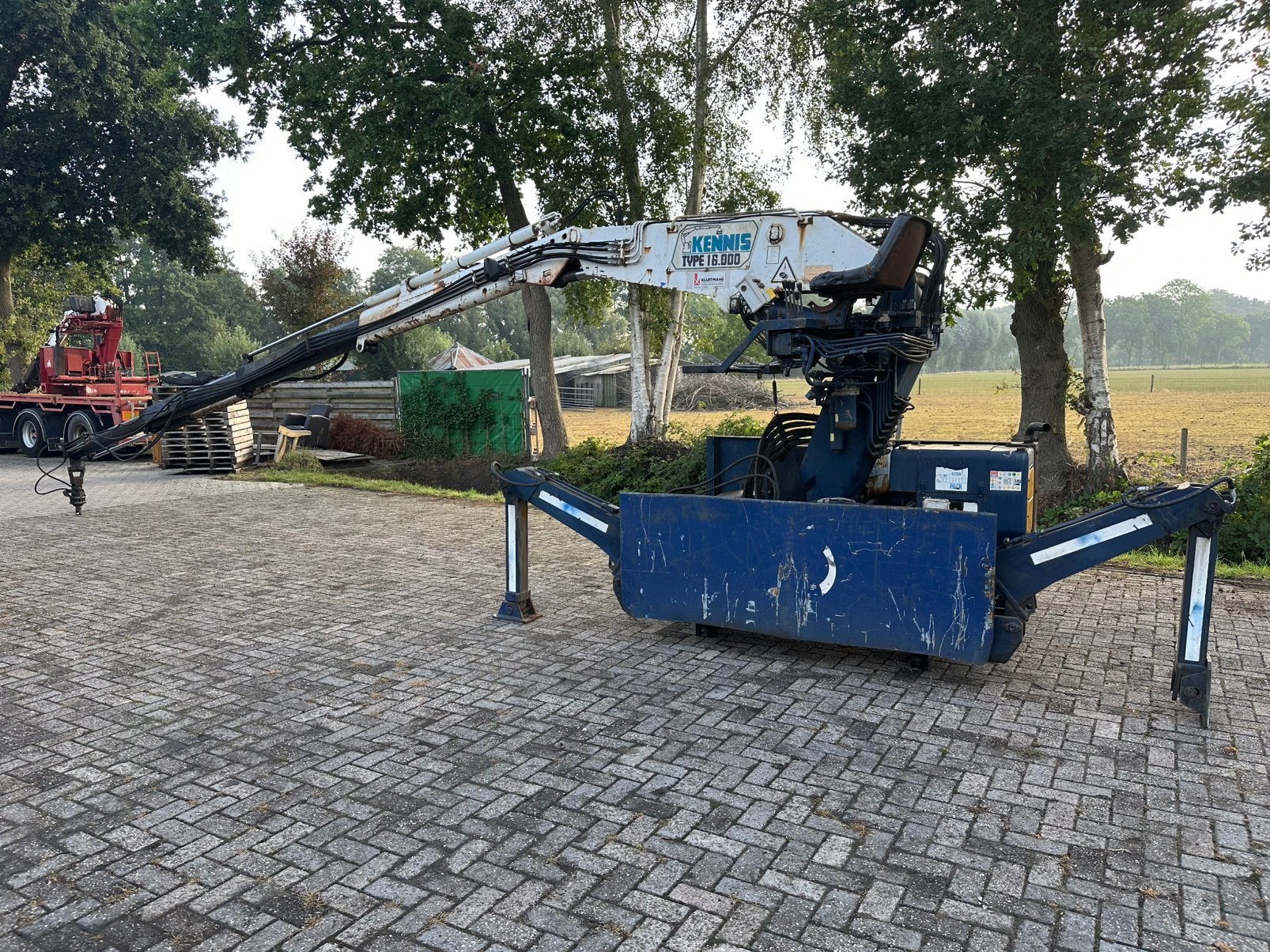 Kennis kraan type R 16,000 met Steunpoten mast 9,55 meter !!, Bedrijf, Te koop