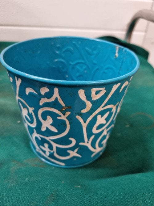 bloempot blauw wit metaal, Ophalen of Verzenden, 'T Olde Gre-j, Info@toldegrej.nl, Endepoelstraat 20f Didam
