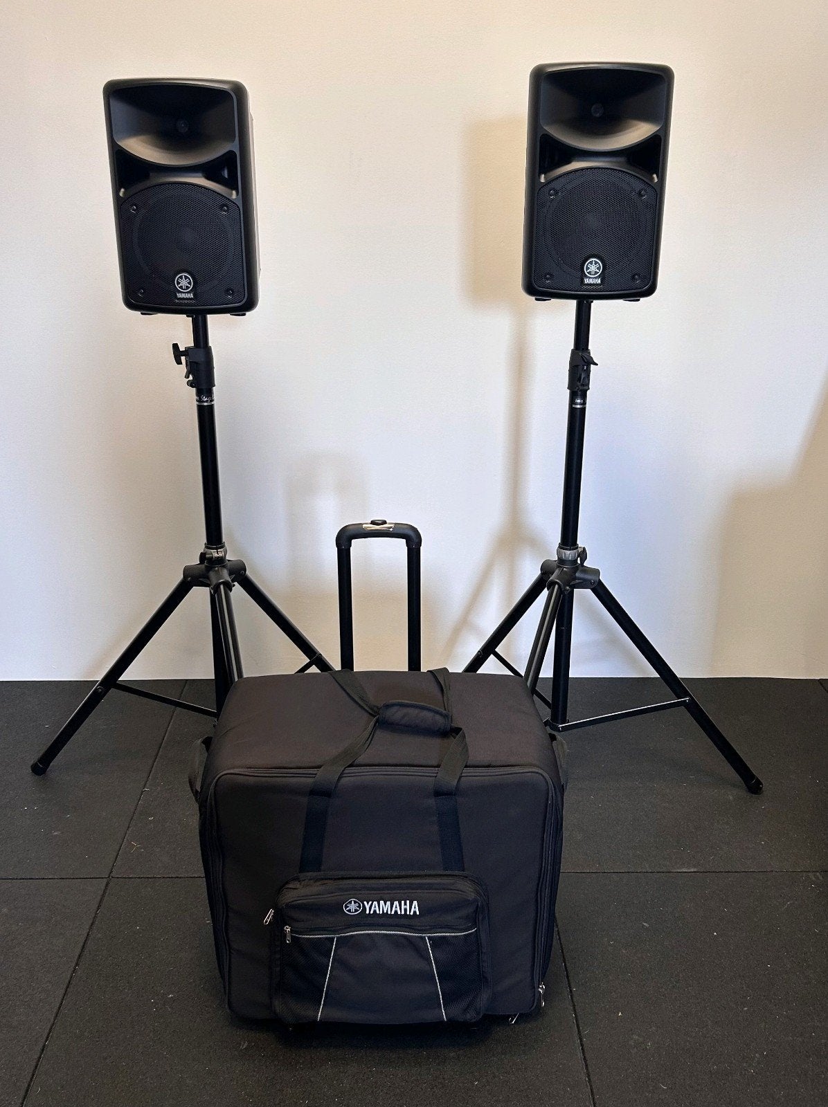 Yamaha stagepas 400i geluidsinstallatie pa systeem, Ophalen, Zo goed als nieuw, Minder dan 500 watt