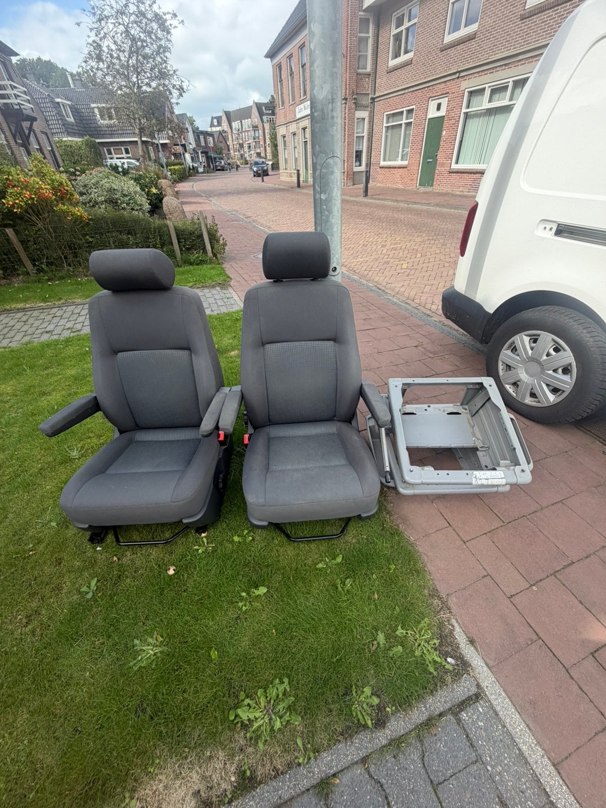 Mooie setje vw transporter t5/t6 stoelen bestuurder&bijrijde, Ophalen of Verzenden