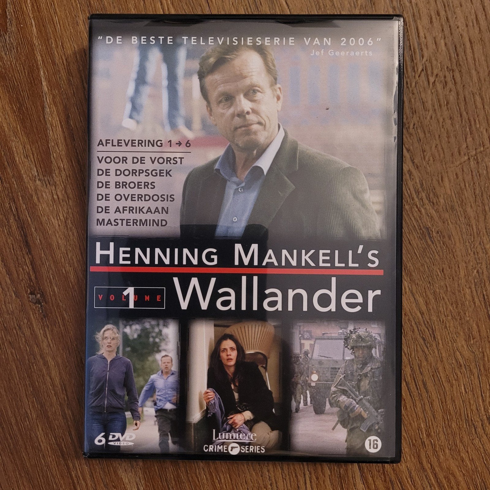 Henning Mankell's Wallander volumes 1 en 2, Inclusief DVD, Vanaf 16 jaar, Nederlands, Ophalen of Verzenden