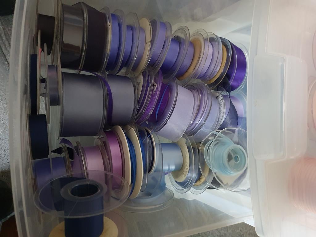 2 Ladenkastjes met satijnband en organzalint, Ophalen of Verzenden, Nieuw, Lint, Band of Elastiek