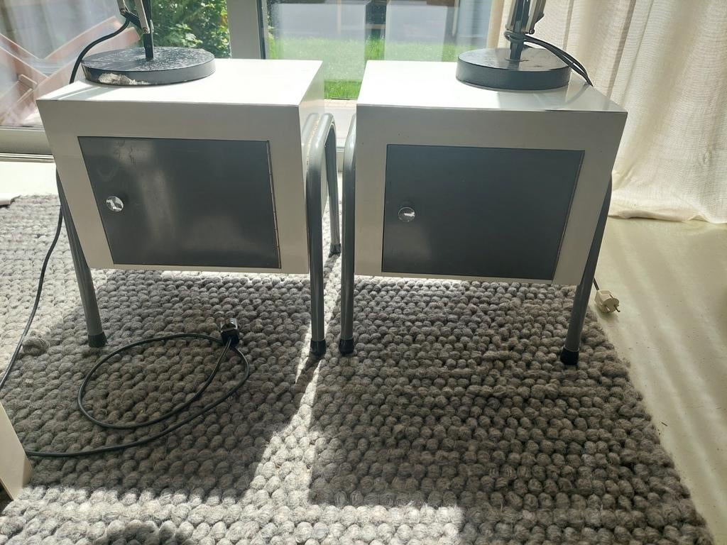 2 vintage nachtkastjes, Ophalen, Minder dan 45 cm