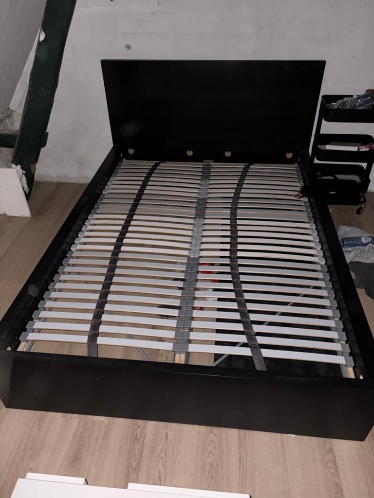 IKEA bed 140x200 met matras en lades, Gebruikt, Zwart, Tweepersoons, 200 cm