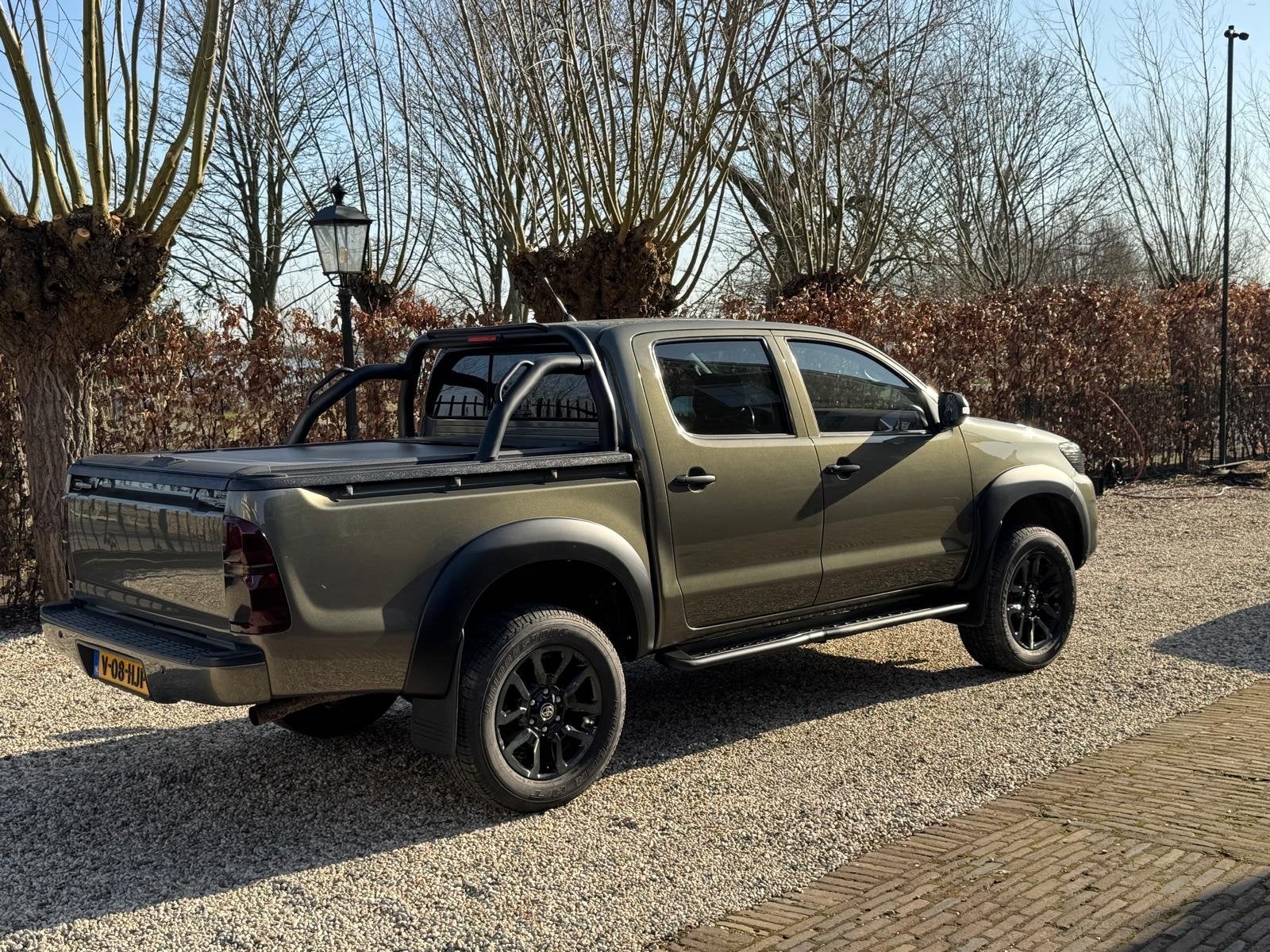 UNIEKE Toyota Hilux S-GLX 2015, Automaat, Stof, Zwart, 4 cilinders