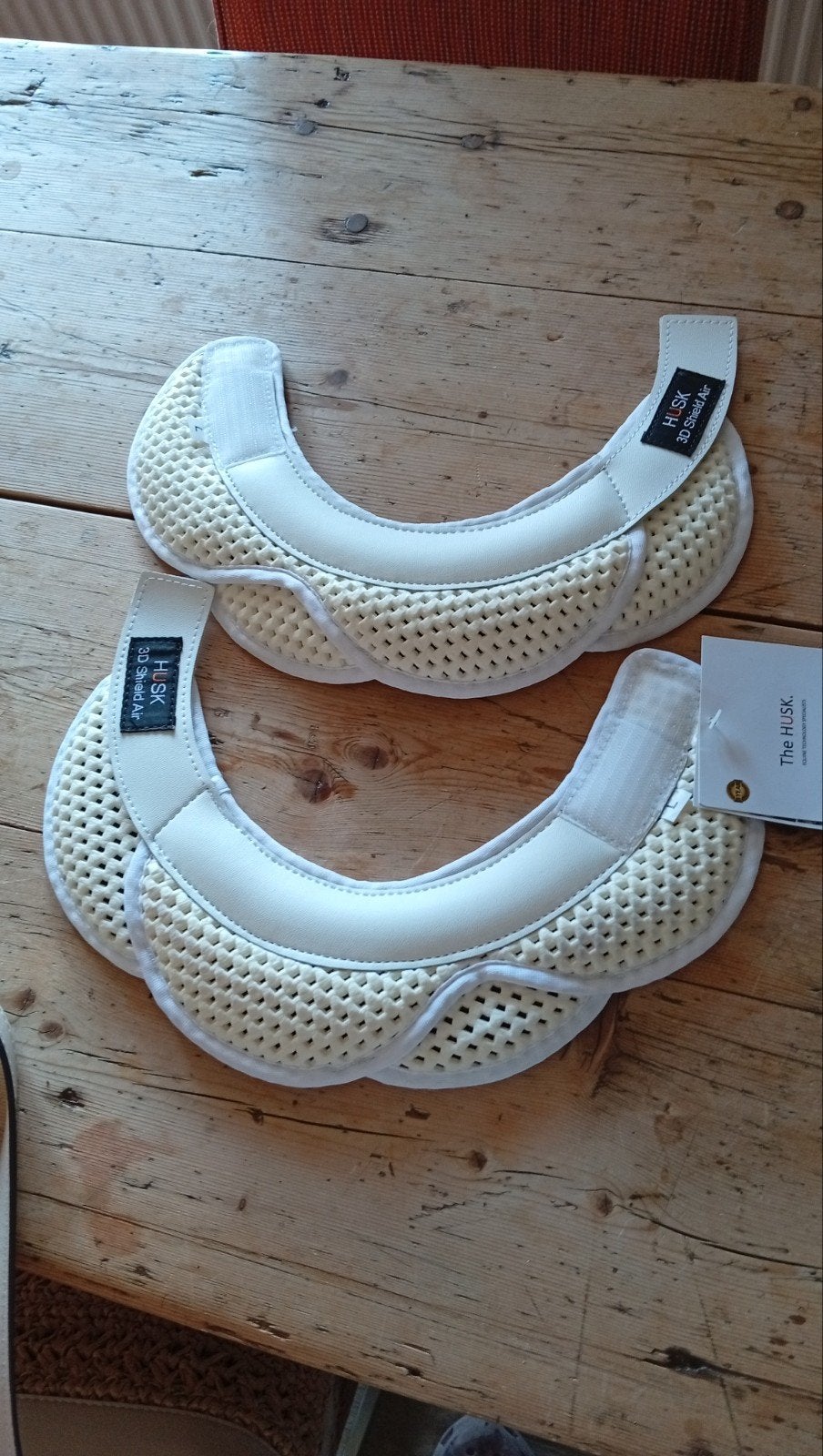 Engelse Husk witte springschoenen, Dieren en Toebehoren, Beenbeschermers, Ophalen of Verzenden, Nieuw, Full