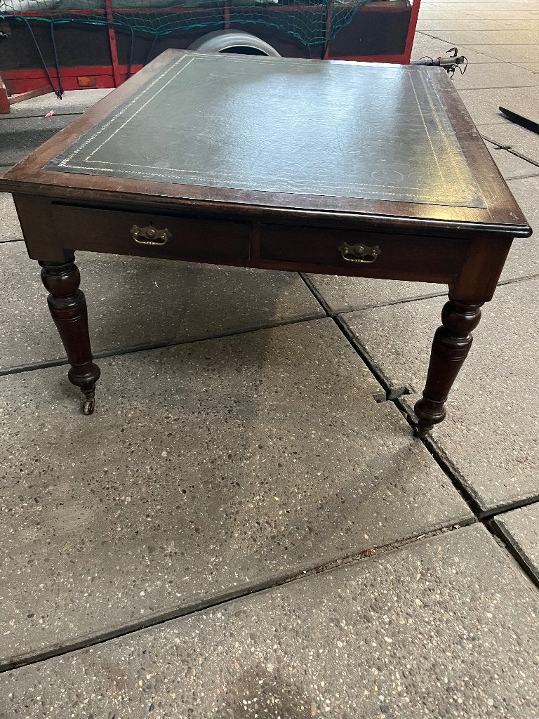Antiek Bureau met Groen lederen Blad., Antiek en Kunst, Antiek | Meubels | Tafels, Ophalen