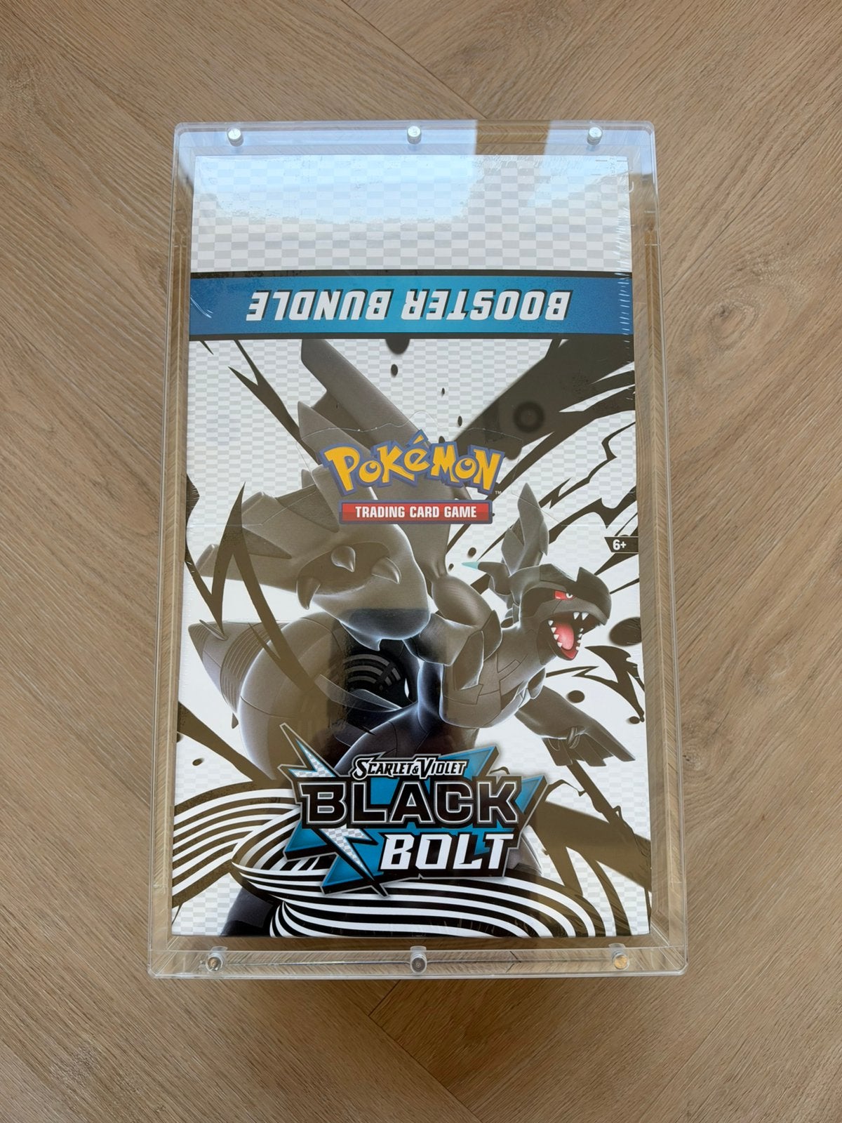 Pokémon Boosterbundle Display Black Bolt + Acryl, Ophalen, Nieuw, Overige typen