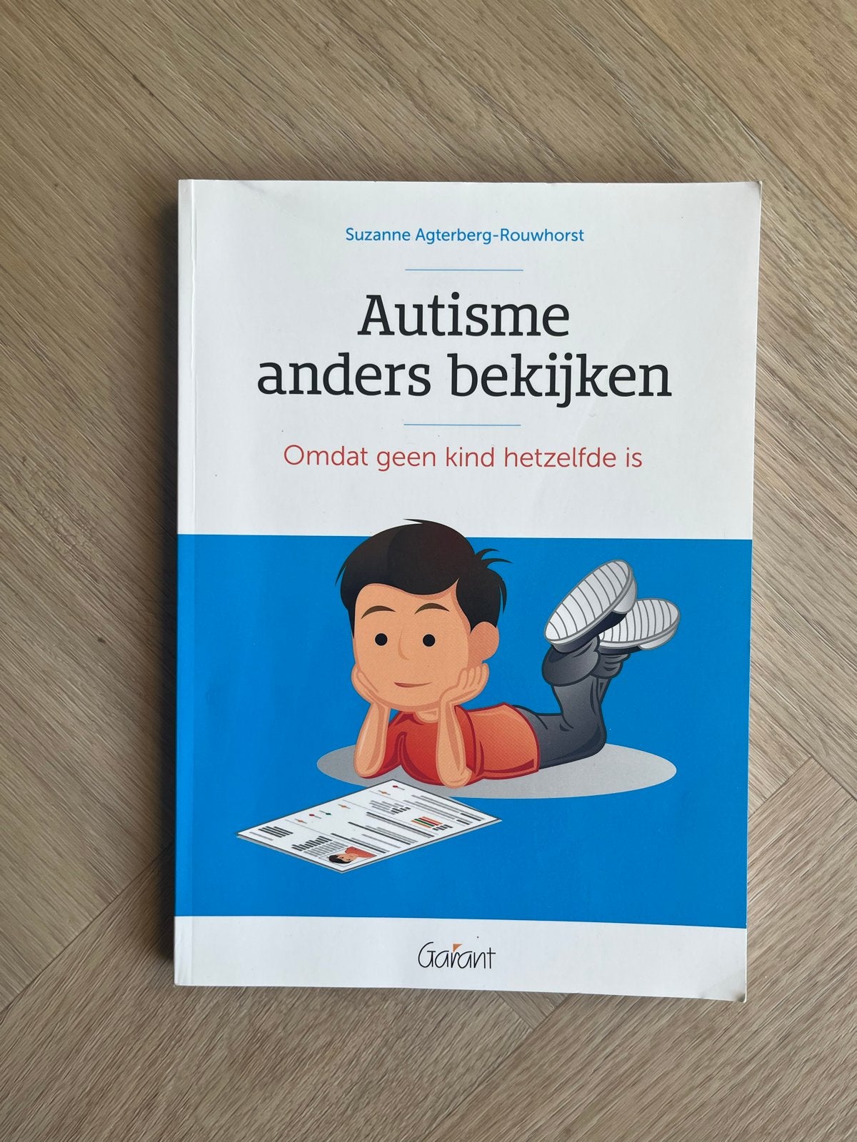 Autisme anders bekijken - Suzanne Agterberg, Boeken, Ophalen of Verzenden, Zo goed als nieuw, Persoonlijkheidsleer