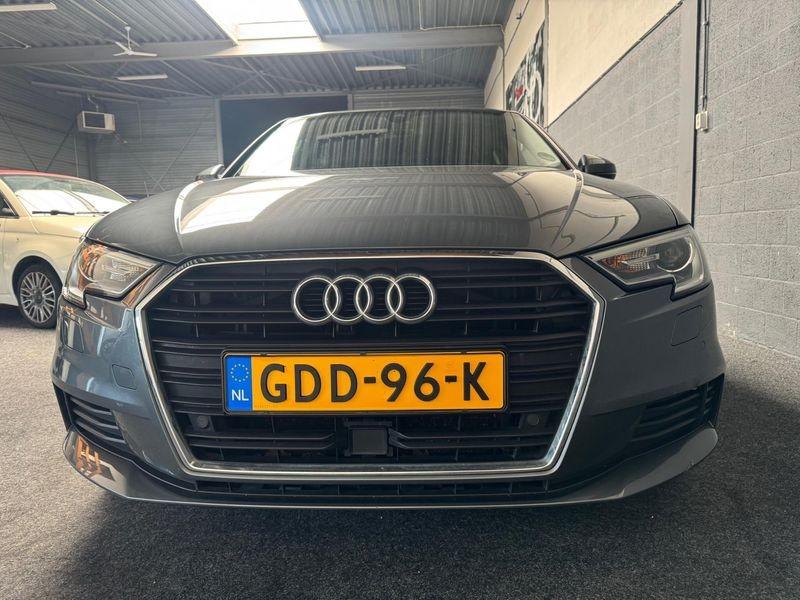 Audi A3 150pk CoD Ultra S-tronic 2018 Grijs, Auto's, Audi, Particulier, A3, Achteruitrijcamera, Adaptive Cruise Control, Android Auto