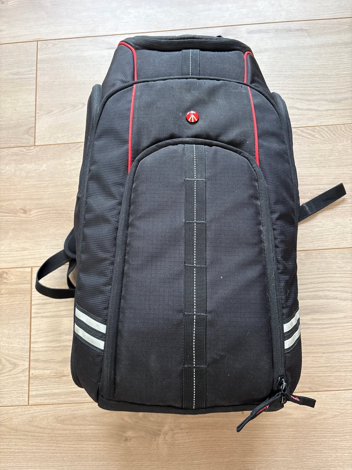 Manfrotto Rugtas voor Camera - Zwart/Rood, Gebruikt, Manfrotto, Rugtas, Gevoerd