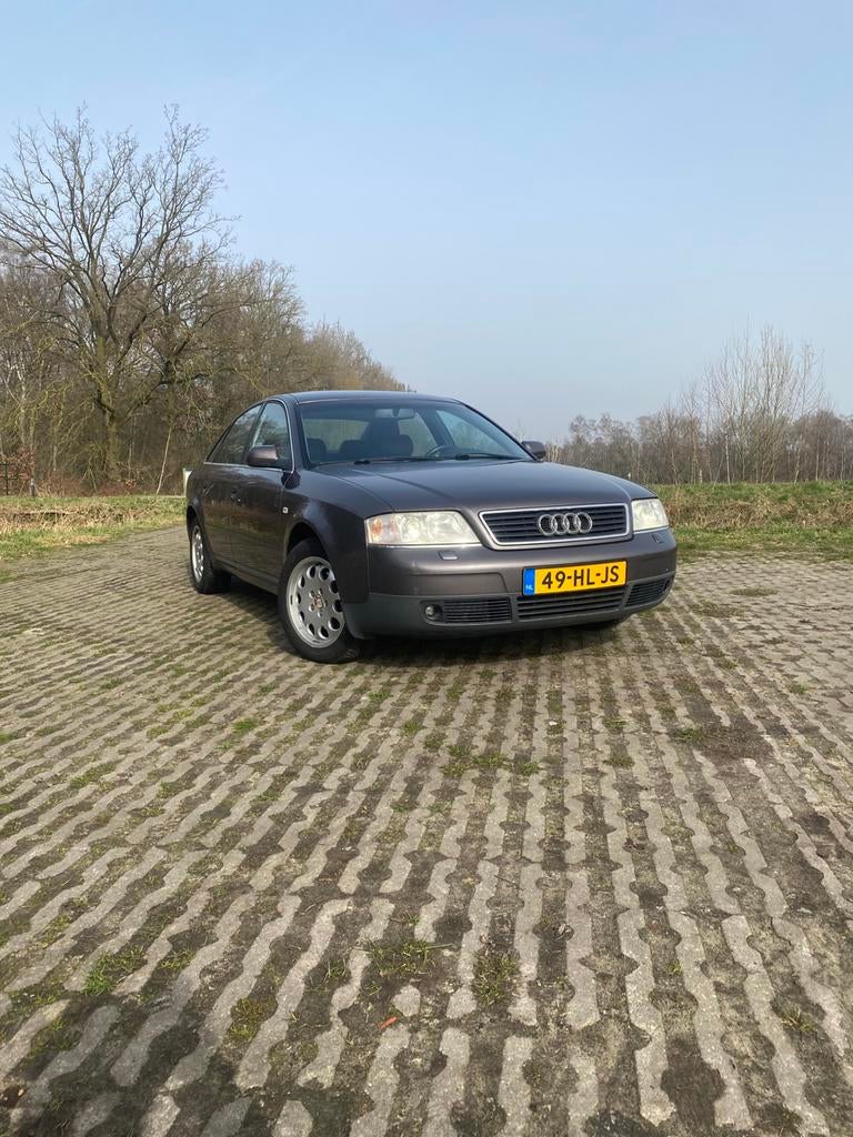 Audi A6 2.4 121KW AUT 2001 Grijs, Auto's, 164 pk, Origineel Nederlands, Particulier, 1700 kg