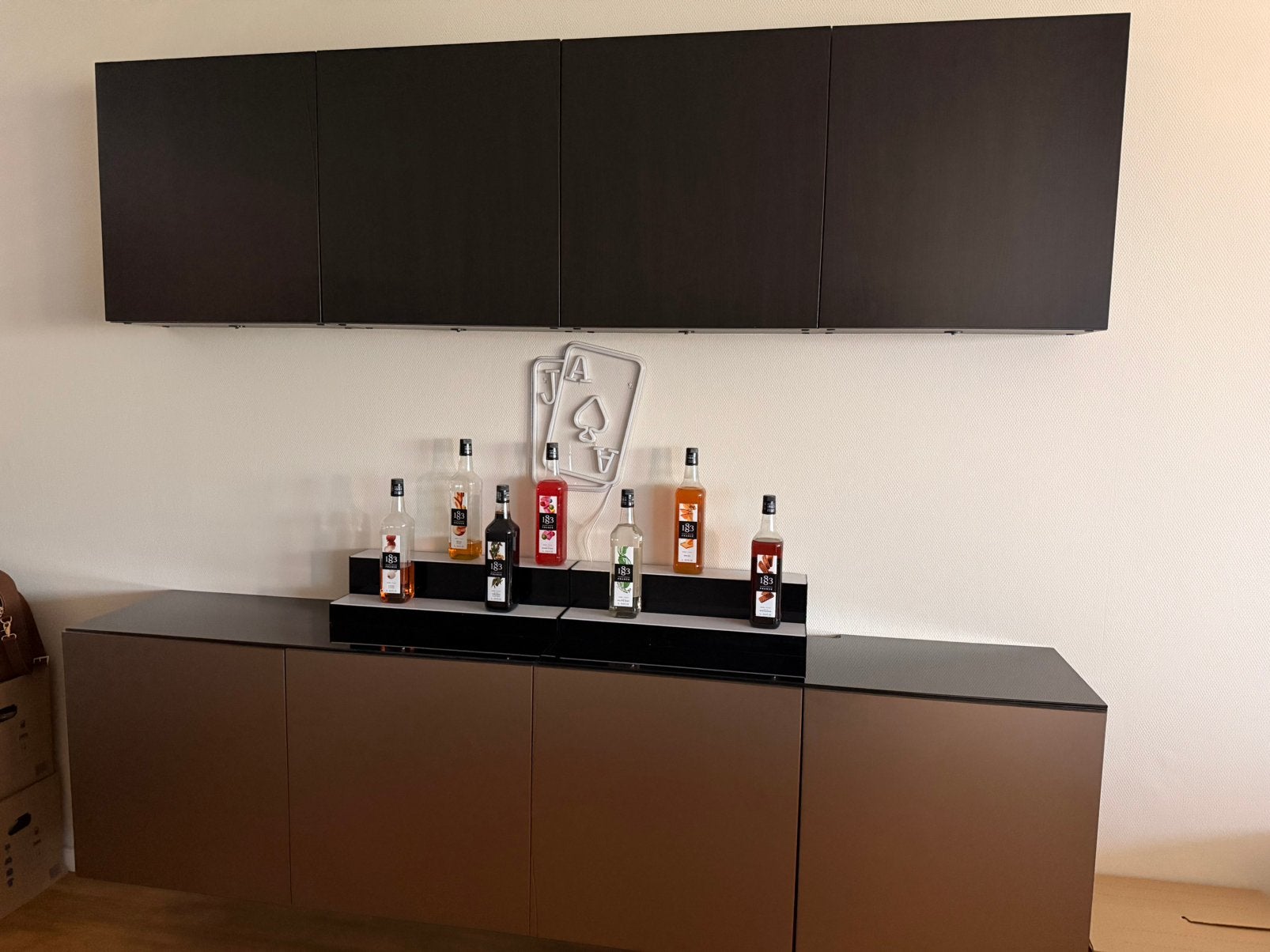 Ikea besta kasten/ bar 240x42x64 / 240x22x64, Ophalen, Gebruikt