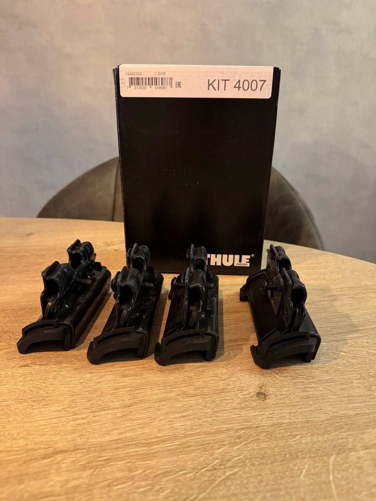 Thule Kit 4007 voetset t.b.v. Thule  Rapid System 743, Auto diversen, Ophalen of Verzenden, Zo goed als nieuw