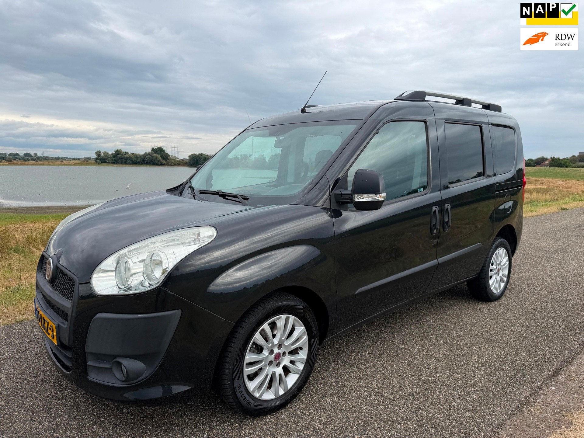 Fiat Doblò 1.4 Emotion Climate Cruise, Voorwielaandrijving, Euro 5, Stof, Gebruikt