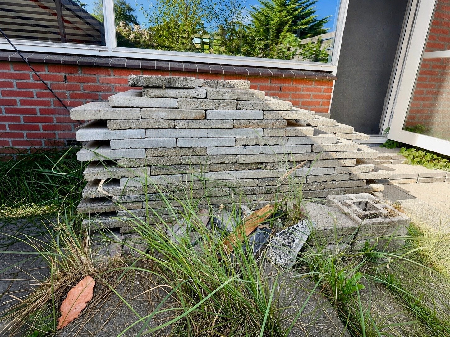Gratis af te halen: partij betontegels / tuintegels – Wormer, Ophalen, Overige materialen, Gebruikt, 20 tot 40 cm
