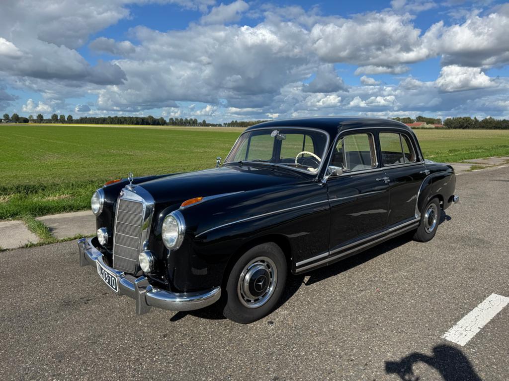 Trouwauto inclusief chauffeur, Ophalen of Verzenden, Zo goed als nieuw, Zwart, Accessoires