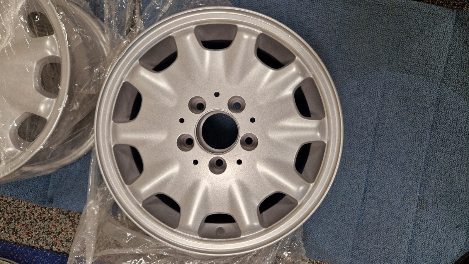 Diverse sets velgen. MercedesBenz, VW, Seat, Auto-onderdelen, Banden en Velgen, Ophalen, 15 inch, Personenwagen, Velg(en)