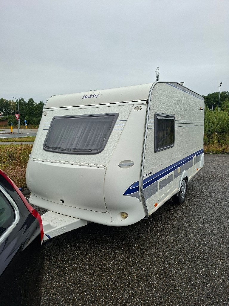 Hobby 400 easy de luxe, Vast bed, Hobby, Kachel, Kleine zit