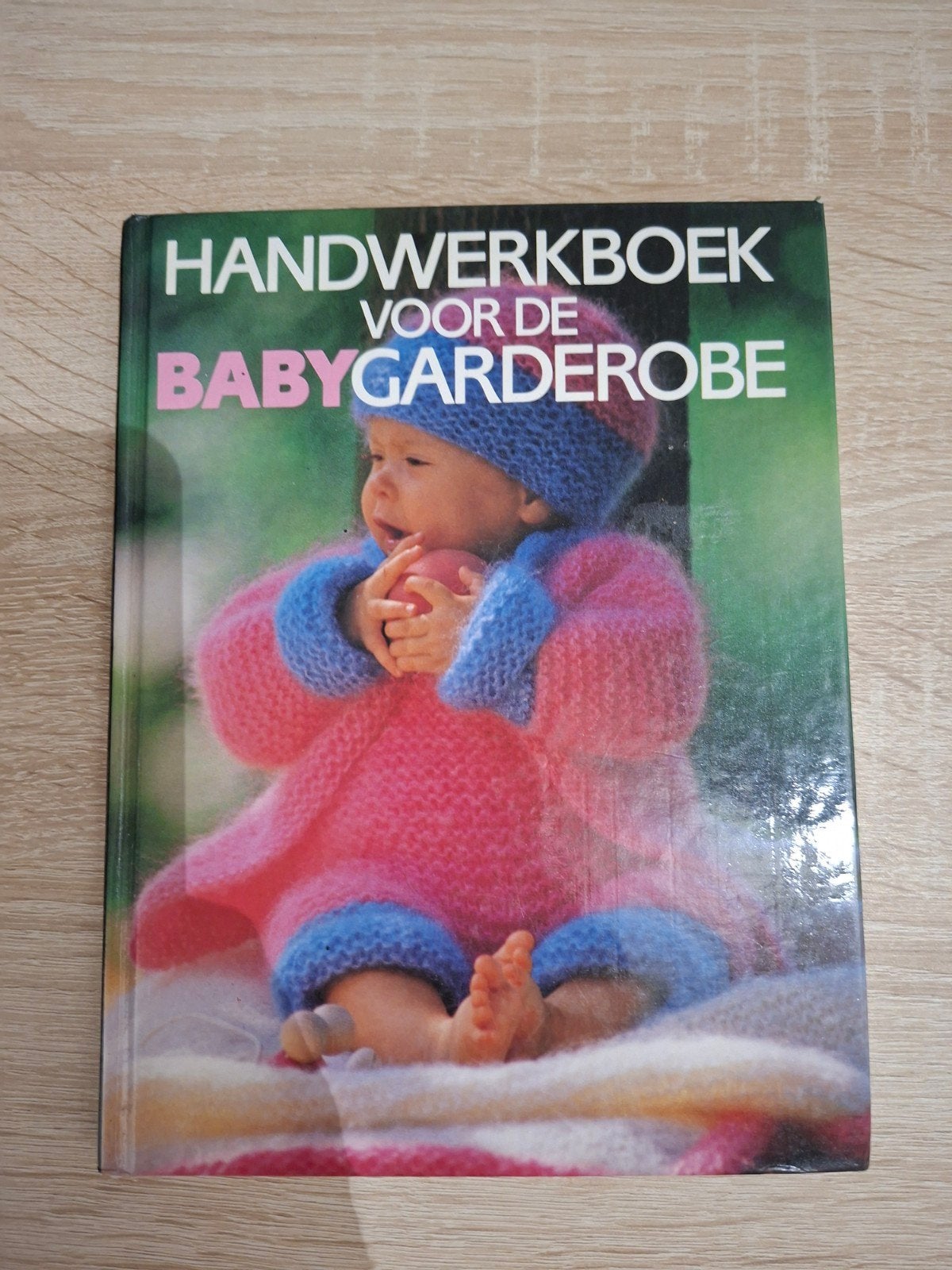 Handwerkboek voor de Babygarderobe - Breien en Haken, Ophalen of Verzenden