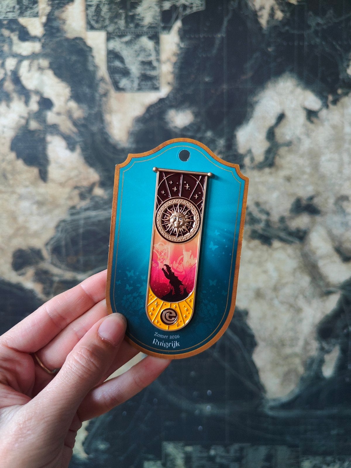 Efteling pin Ruigrijk, zomer 2026. Vaandel no. 2, Ophalen of Verzenden, Nieuw, Button of Speldje