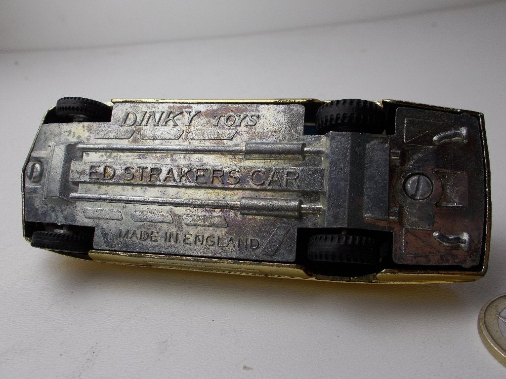 1970 Dinky Toys 352 ED STRAKERS CAR (Uit SHADO+UFO TV SERIE), Ophalen of Verzenden, Zo goed als nieuw, Auto, Dinky Toys