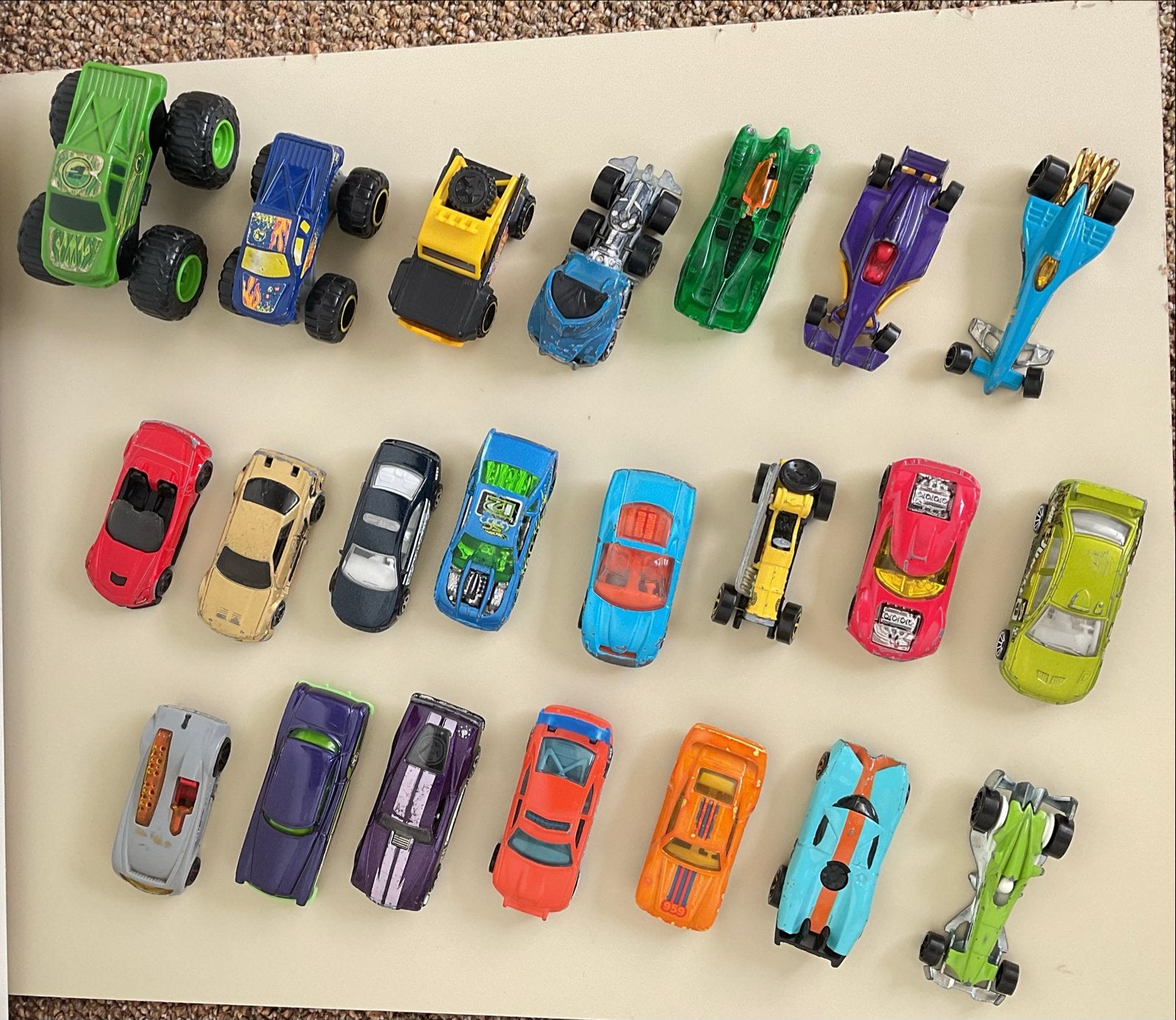 22 Hot Wheels auto's - diverse modellen- hotwheels, Ophalen of Verzenden, Gebruikt