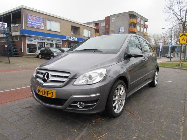 MERCEDES B-Klasse B 180 BlueEFFICIENCY, Euro 5, 15 km/l, Gebruikt, Beige