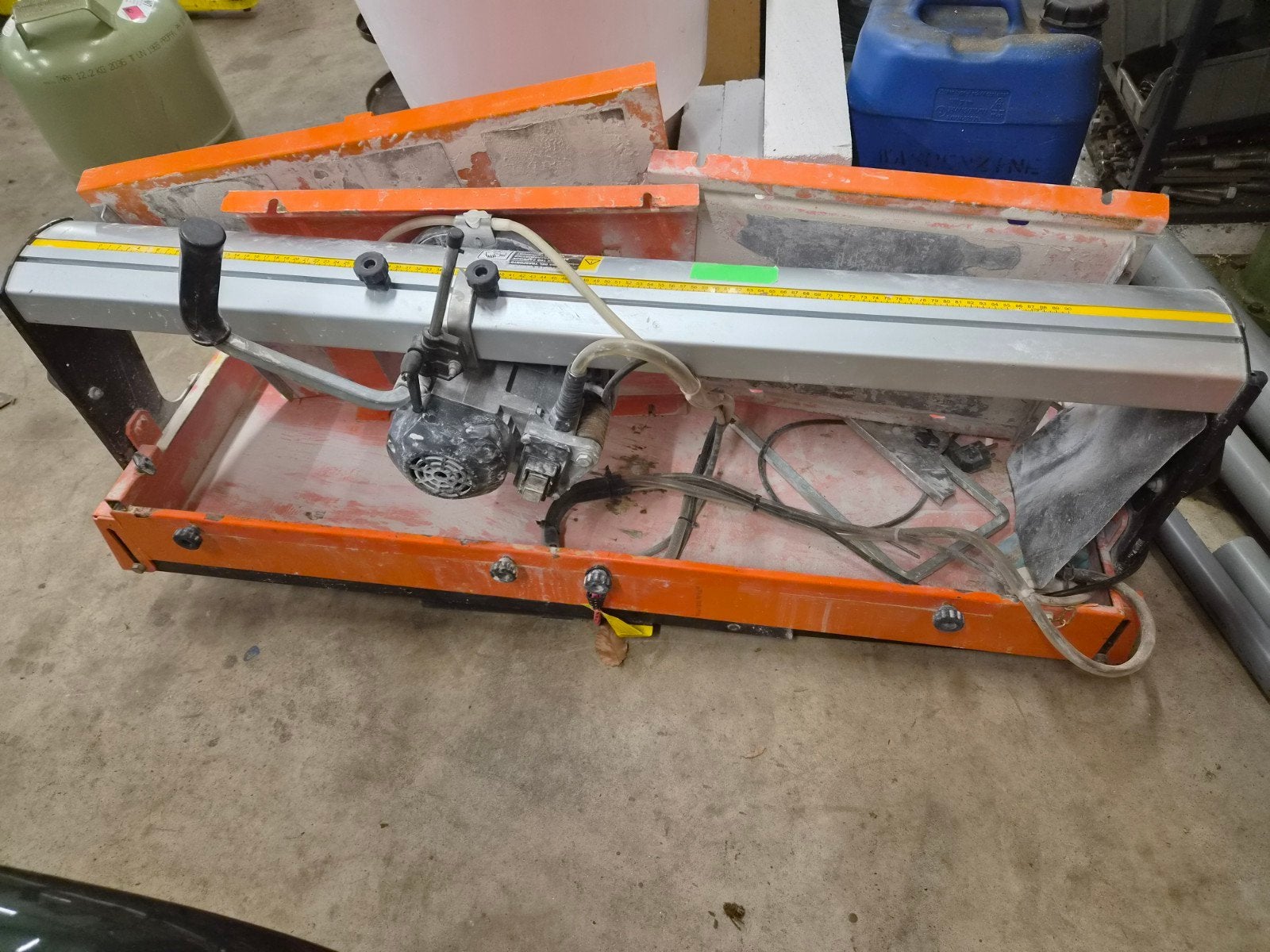 tegelzaag tegelsnijder 90cm natzaag met poten, Ophalen, 600 tot 1200 watt, 30 tot 70 mm