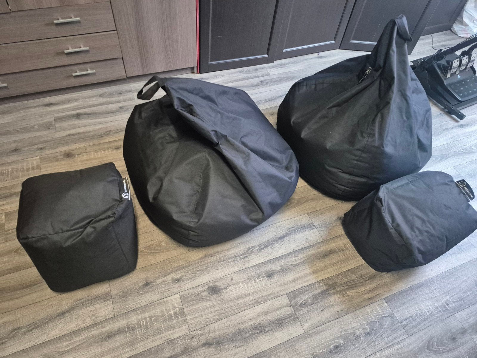 Zitzakken en poef van Casacomfy - Zwart, Huis en Inrichting, Ophalen, Zo goed als nieuw, Zwart, Zitzak