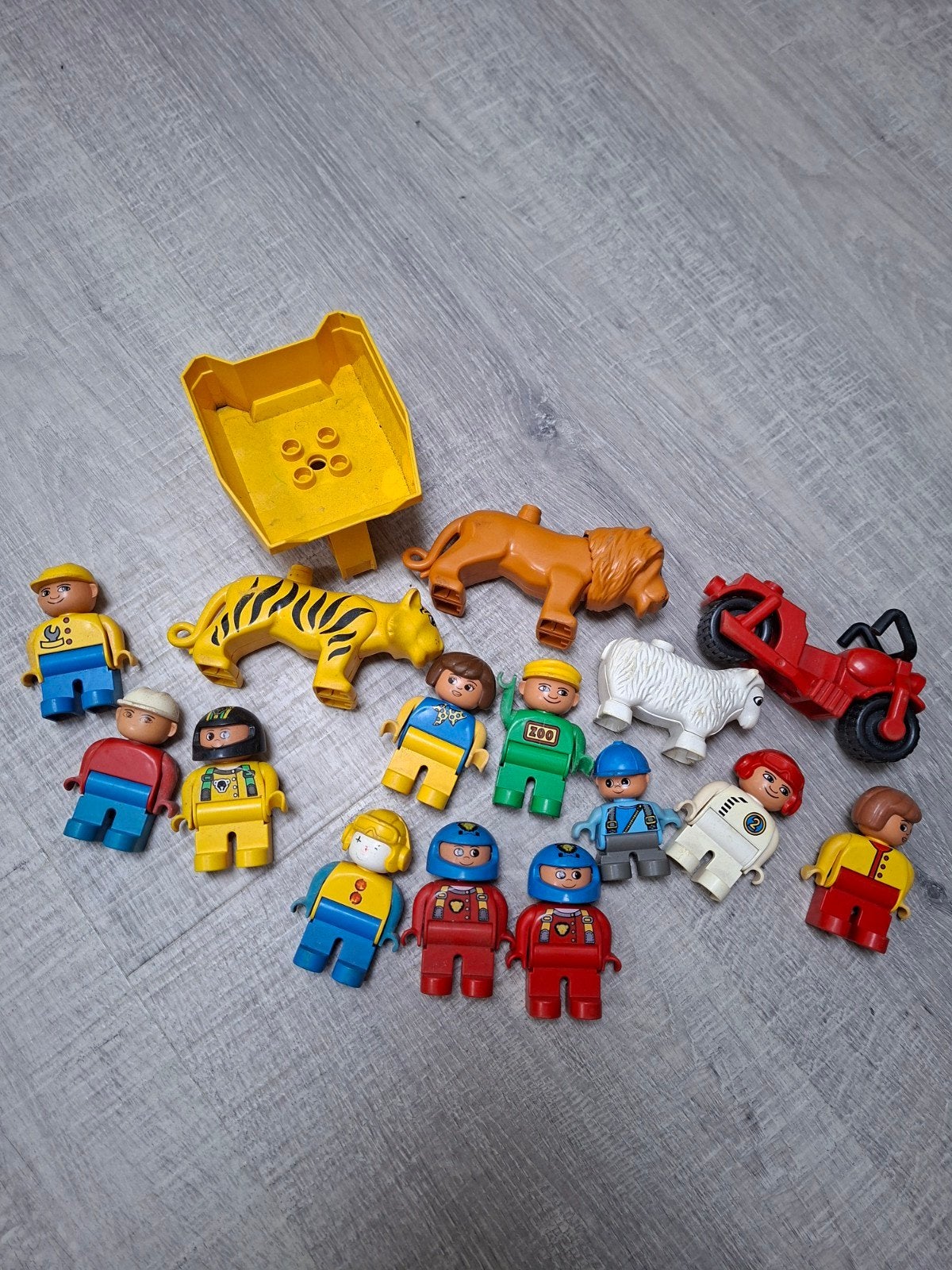 Duplo figuren en dieren 16 stuks, Kinderen en Baby's, Ophalen, Gebruikt, Overige typen, Duplo