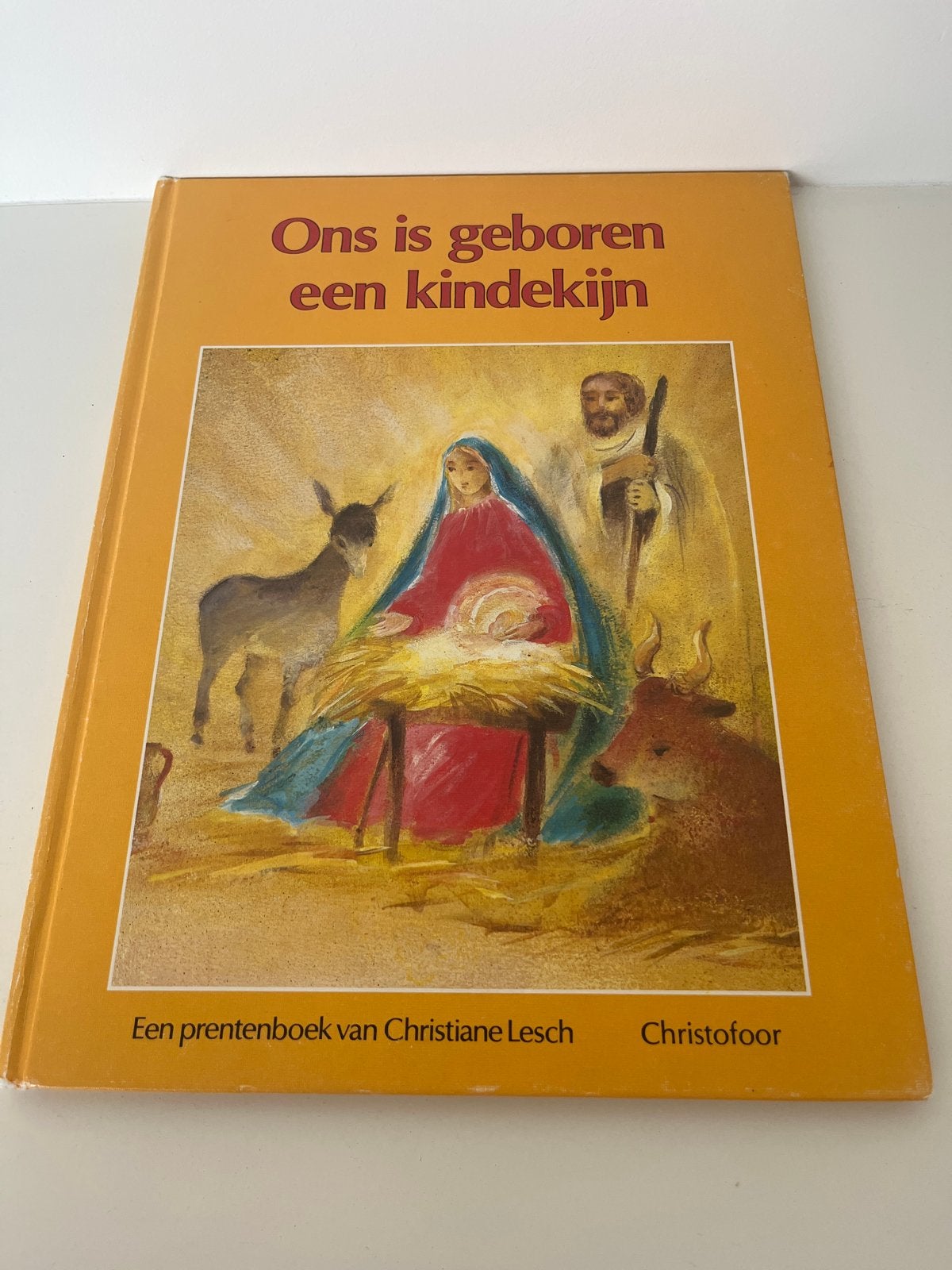 Ons is geboren een kindekijn - Prentenboek Kerstverhaal, Boeken, Prentenboeken en Plaatjesalbums, Gelezen, Prentenboek, Ophalen of Verzenden