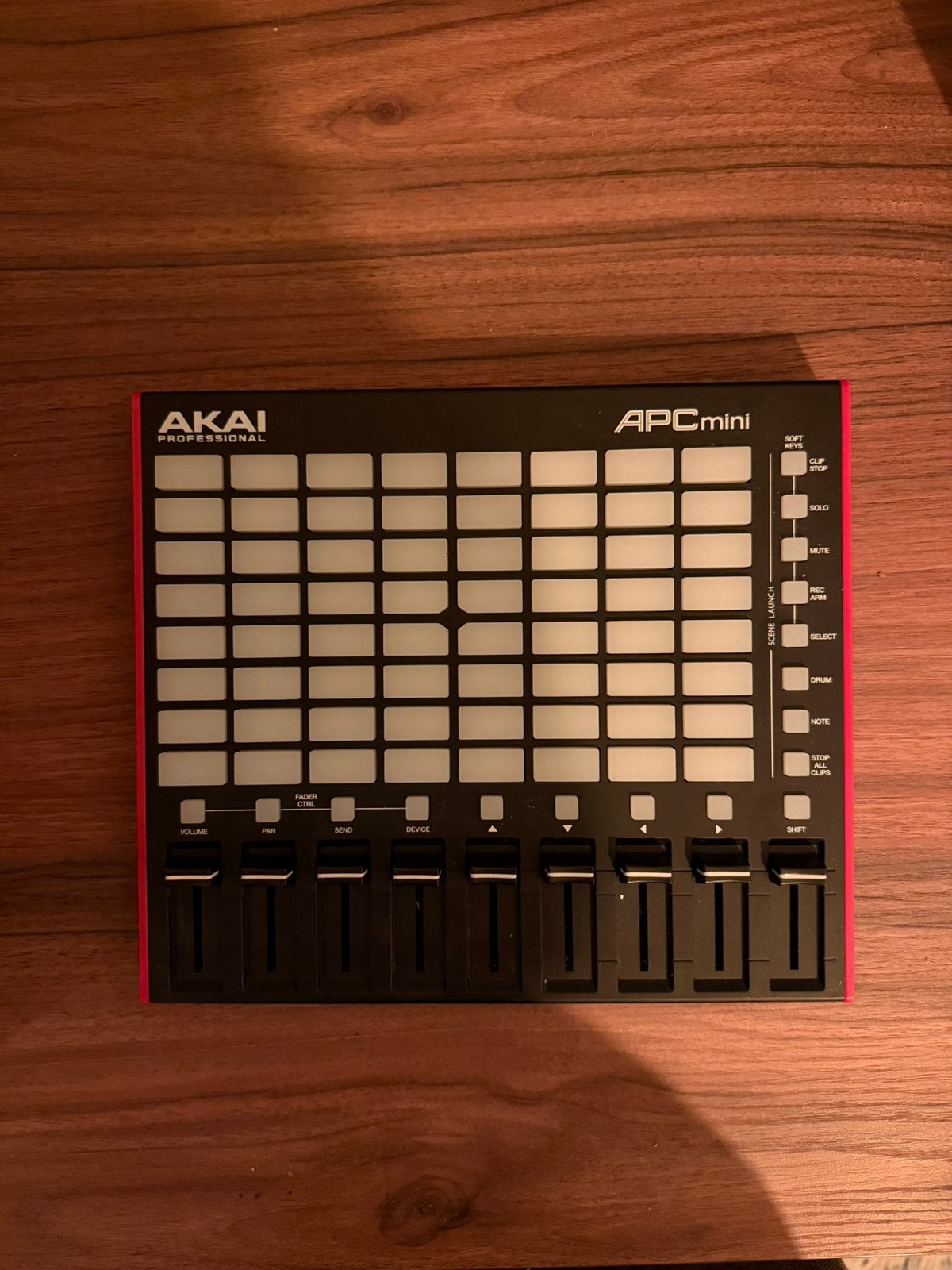 AKAI APC mini mk2, Muziek en Instrumenten, Ophalen of Verzenden, Zo goed als nieuw