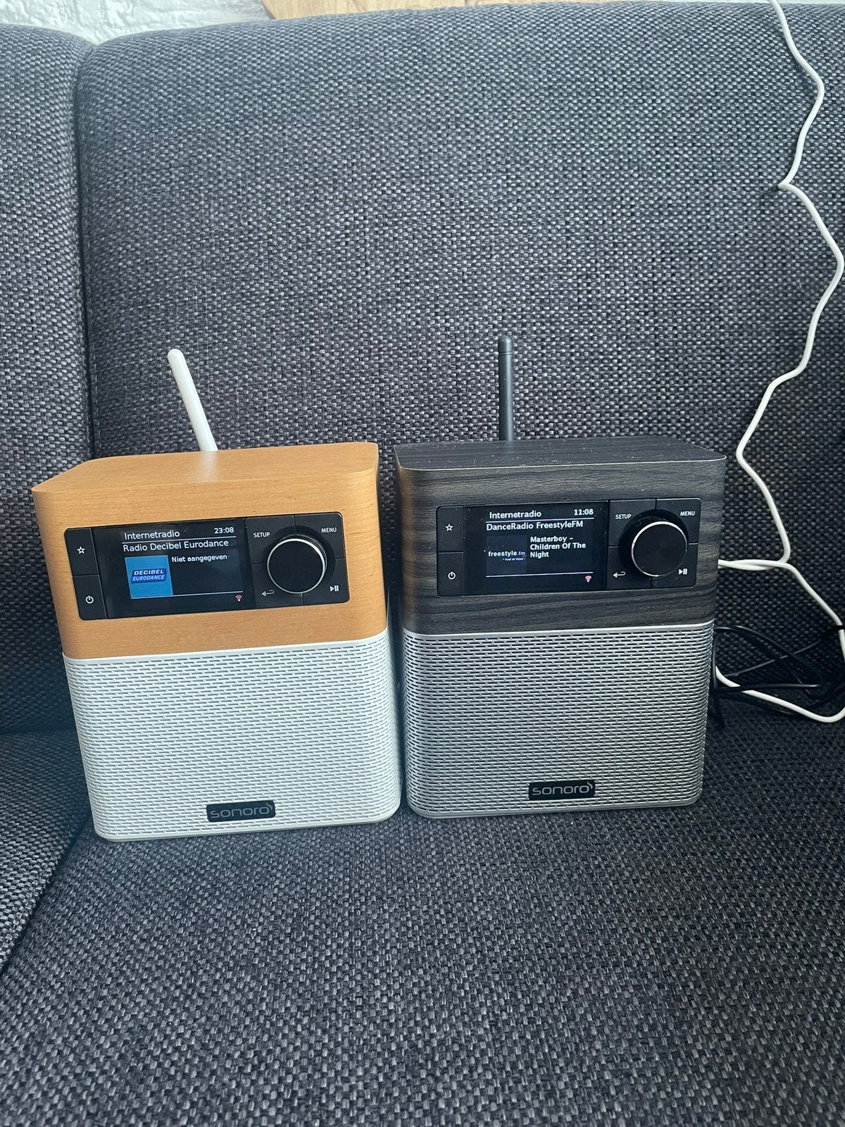 Twee Sonoro internet dab+ radio’s izgs, Audio, Tv en Foto, Ophalen, Gebruikt, Radio