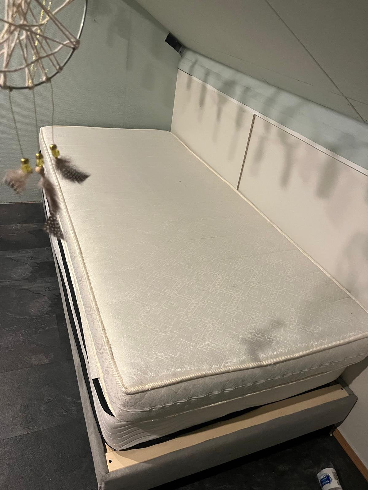Boxspring zgan, Ophalen, Zo goed als nieuw, Eenpersoons, 90 cm