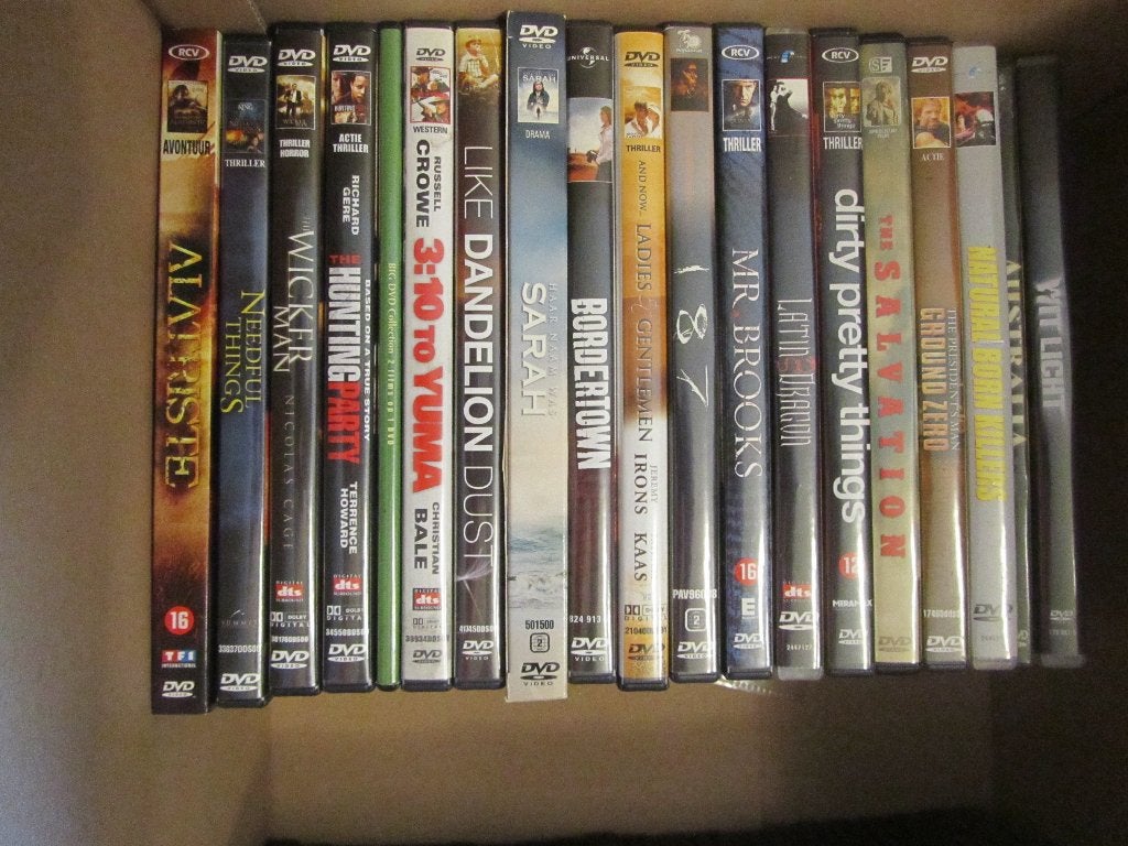 Doos vol DVD 's en enkele collectebels, zie foto's, Ophalen, Engels, Overige gebieden, Alle leeftijden