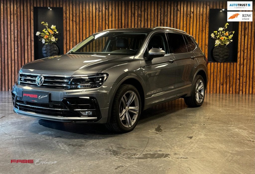 Volkswagen Tiguan Allspace 2.0 TSI 4Motion Highline Business, Auto's, Volkswagen, Automaat, Gebruikt, Euro 6, 1984 cc
